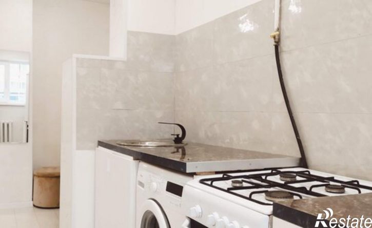 3-комн квартира Комсомольский б-р, 50,  д. 50