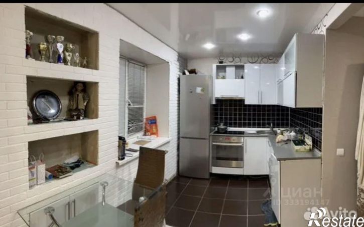 2-комн квартира ул Титова, 10а,  д. 10а