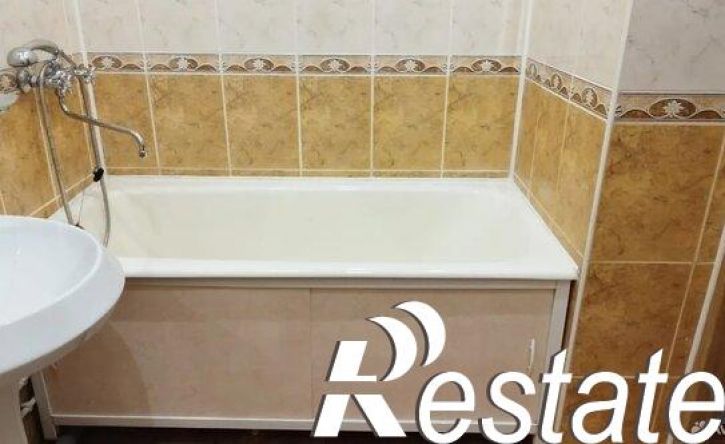 2-комн квартира улица Олега Кошевого, 15,  д. 15